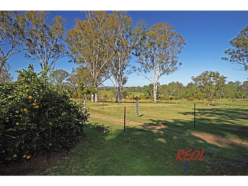 26 Crest Road, South Maclean QLD 4280