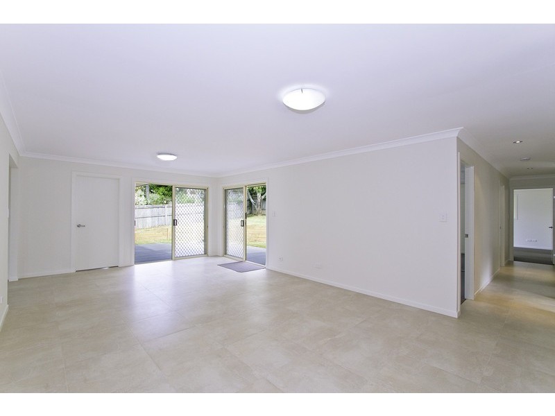 6 Banff Court, Robina QLD 4226