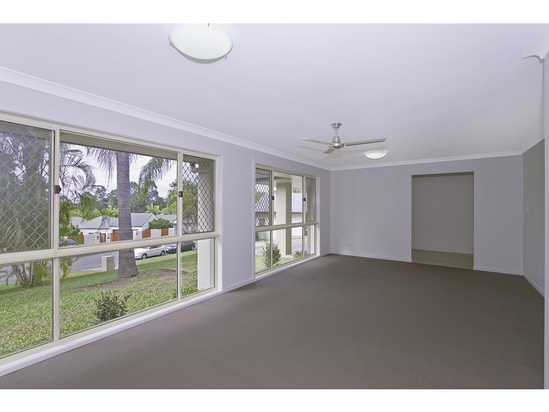 6 Banff Court, Robina QLD 4226