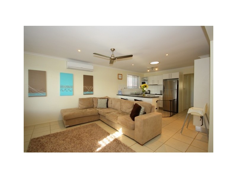 26 Dawn Parade, Miami QLD 4220