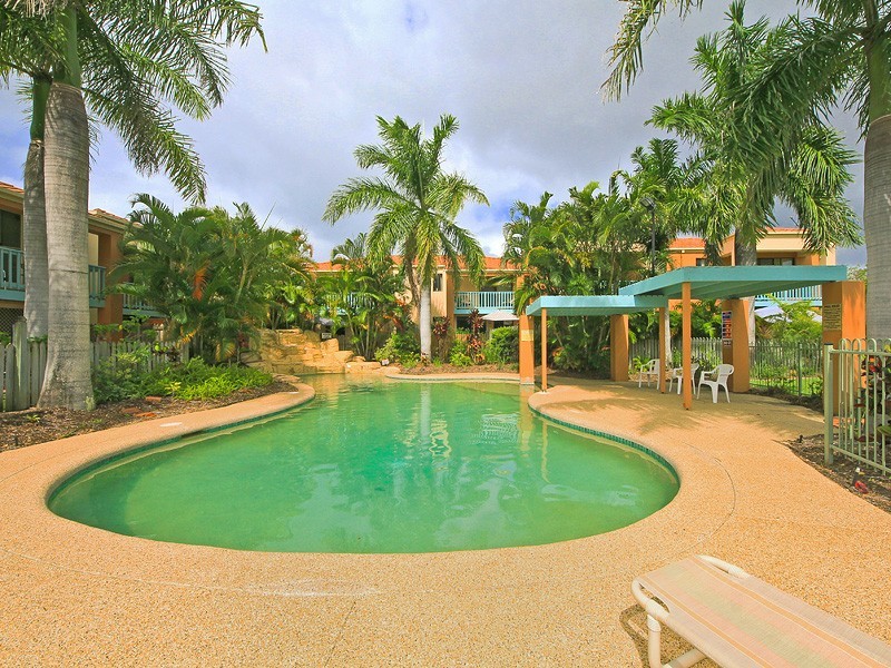 11/1  Warbler Parade, Varsity Lakes QLD 4227