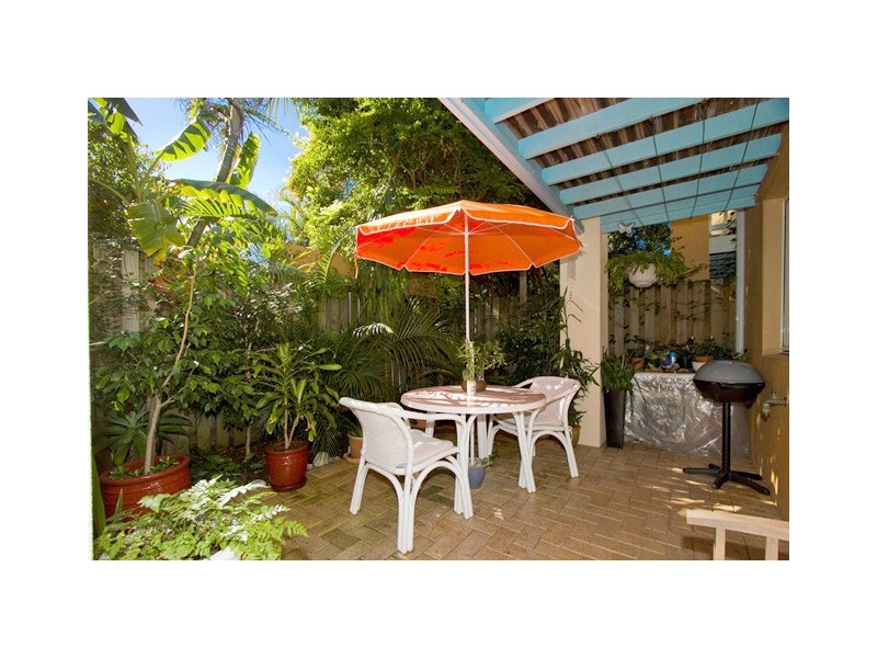 11/1  Warbler Parade, Varsity Lakes QLD 4227