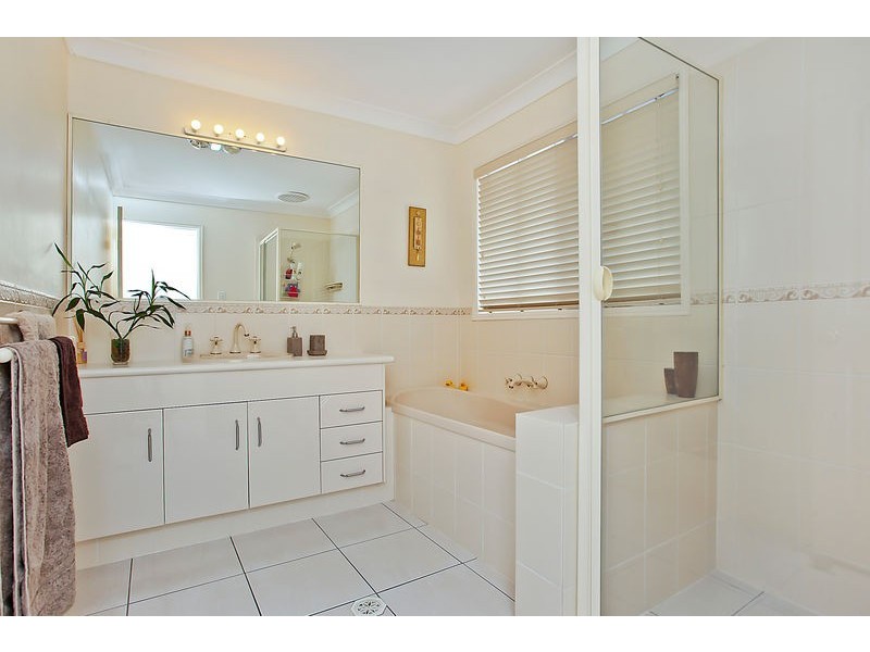 31 Asperia Street, Reedy Creek QLD 4227