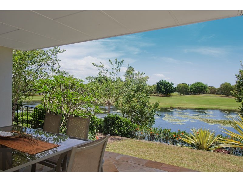 737 Peninsula Drive, Robina QLD 4226