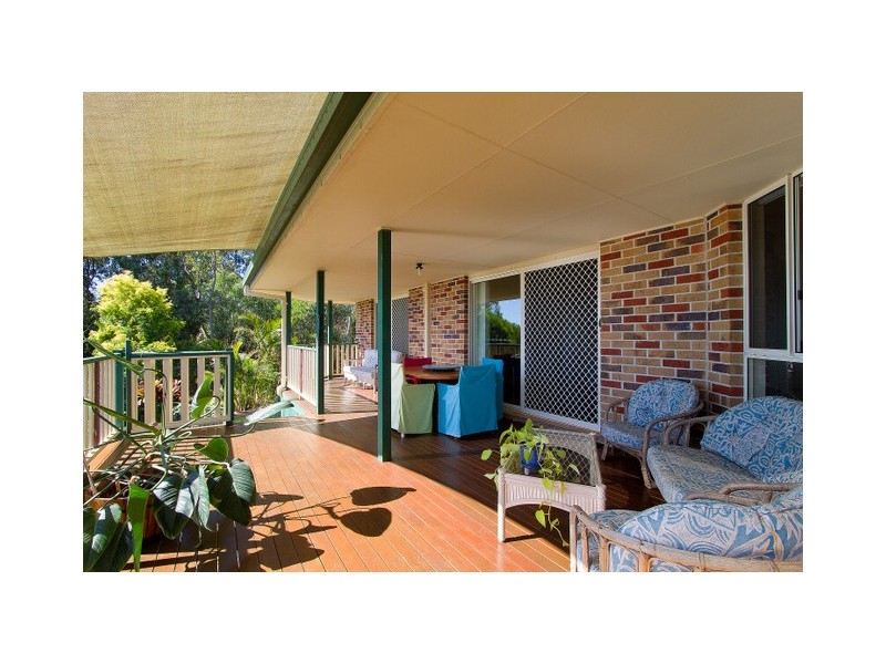 18 Hibertia Ave, Elanora QLD 4221