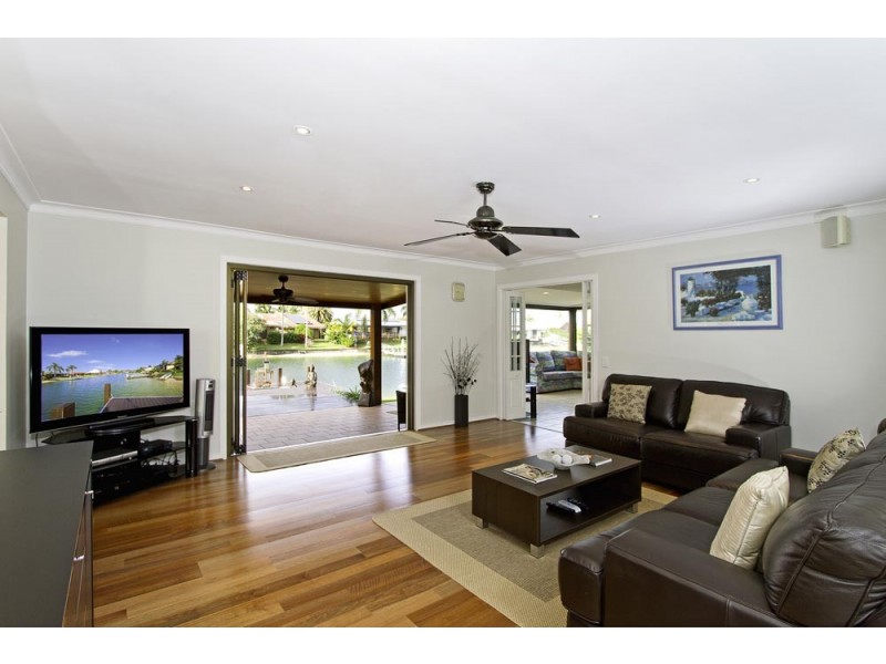 4 Kingfish Court, Palm Beach QLD 4221