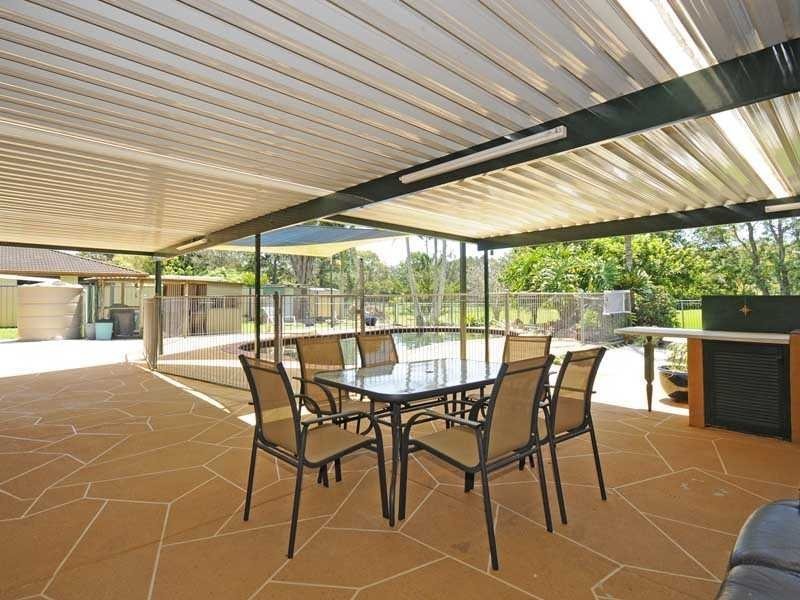 28 Larch Street, Tallebudgera QLD 4228