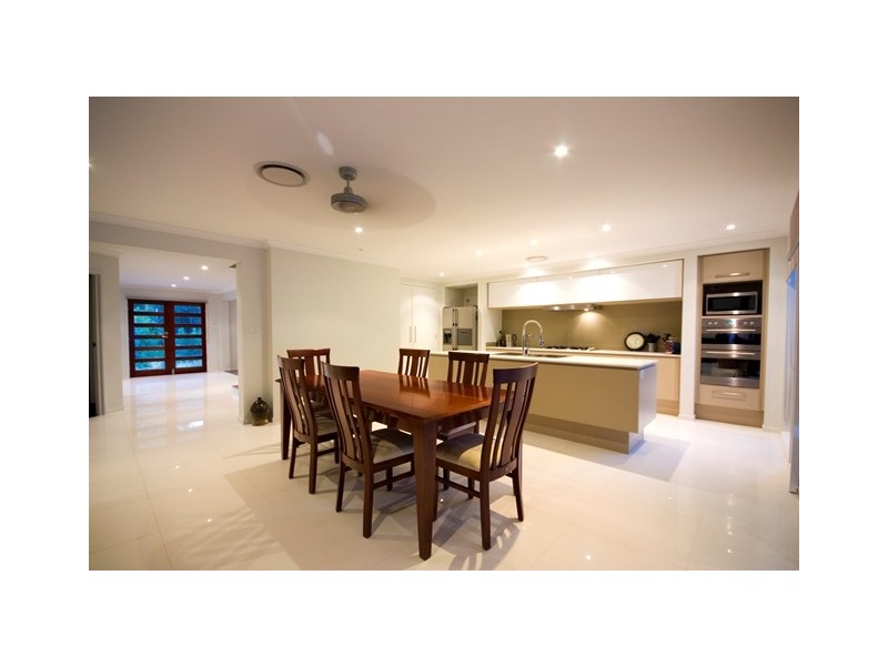 96 Observatory Drive, Reedy Creek QLD 4227