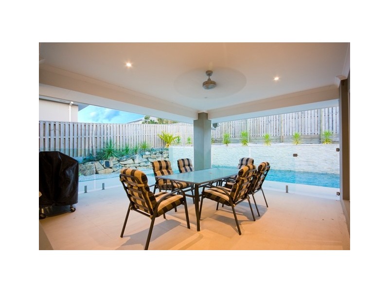 96 Observatory Drive, Reedy Creek QLD 4227