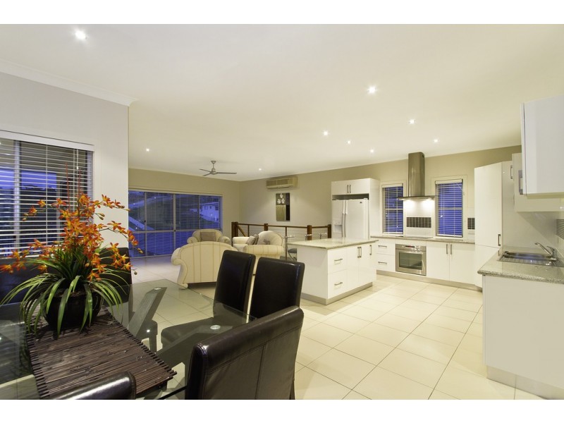 24 Snowwood Street, Reedy Creek QLD 4227