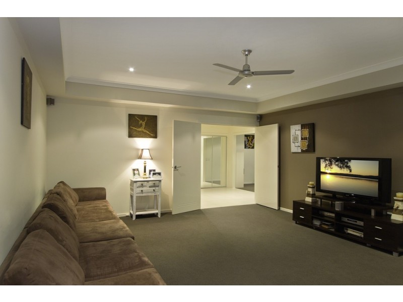24 Snowwood Street, Reedy Creek QLD 4227
