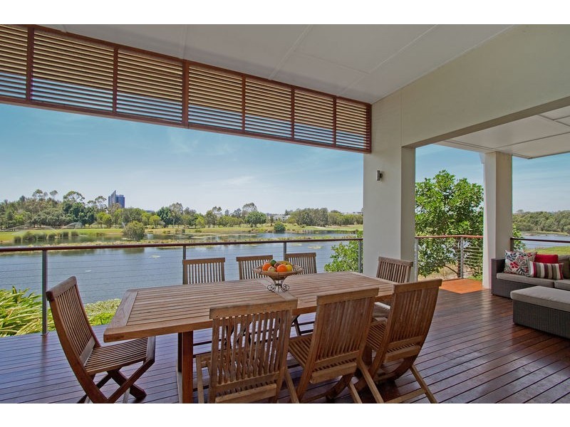 732 Peninsula Drive, Robina QLD 4226
