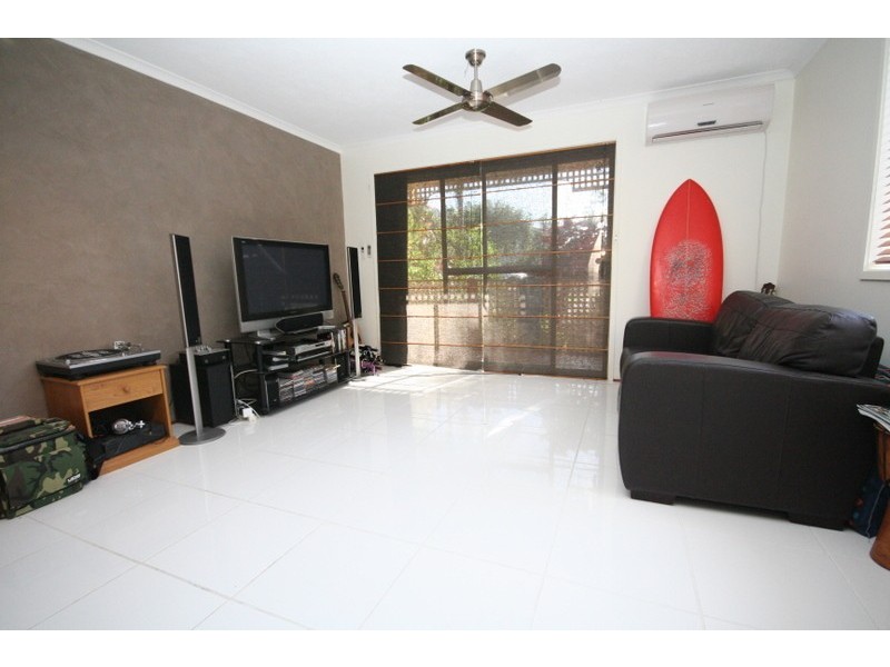 1/6 Stephens Street, Burleigh Heads QLD 4220