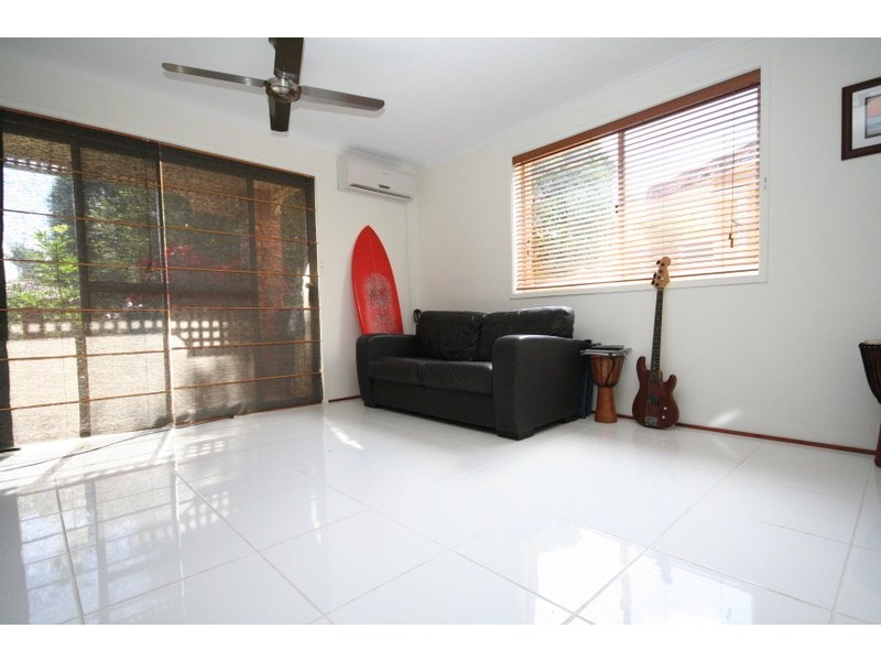 1/6 Stephens Street, Burleigh Heads QLD 4220
