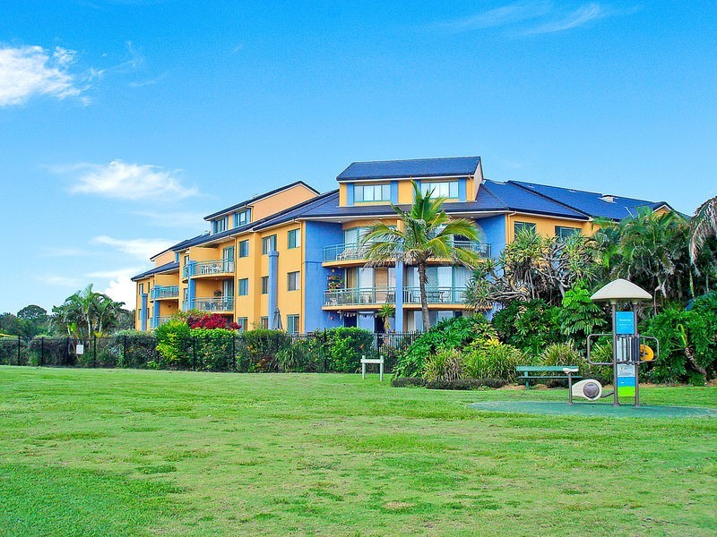 65/955 Gold Coast Highway, Palm Beach QLD 4221