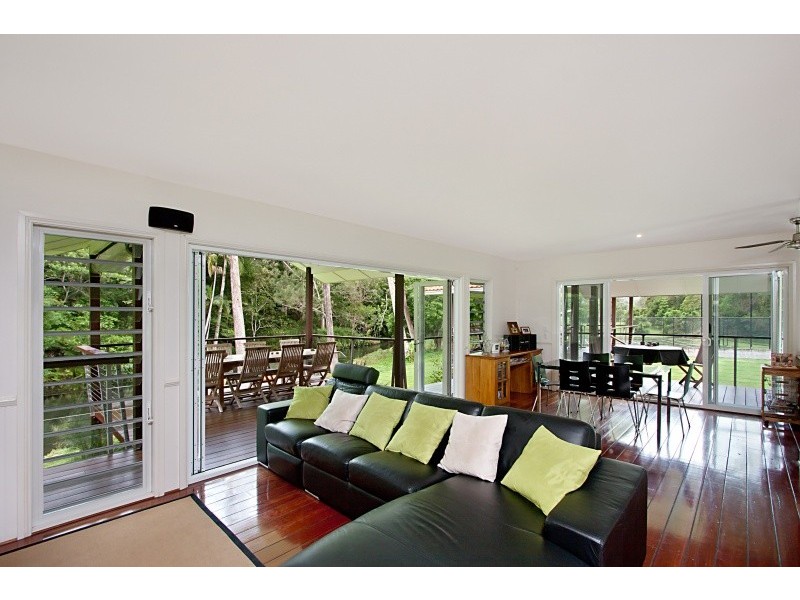 1074 Tallebudgera Creek Road, Tallebudgera Valley QLD 4228