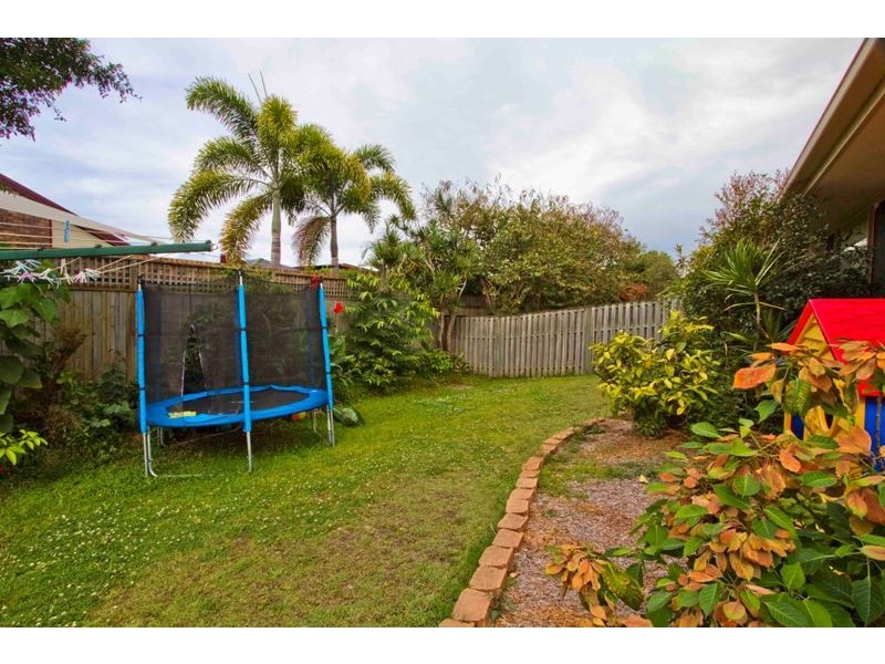 13 Rainbird Close, Burleigh Waters QLD 4220