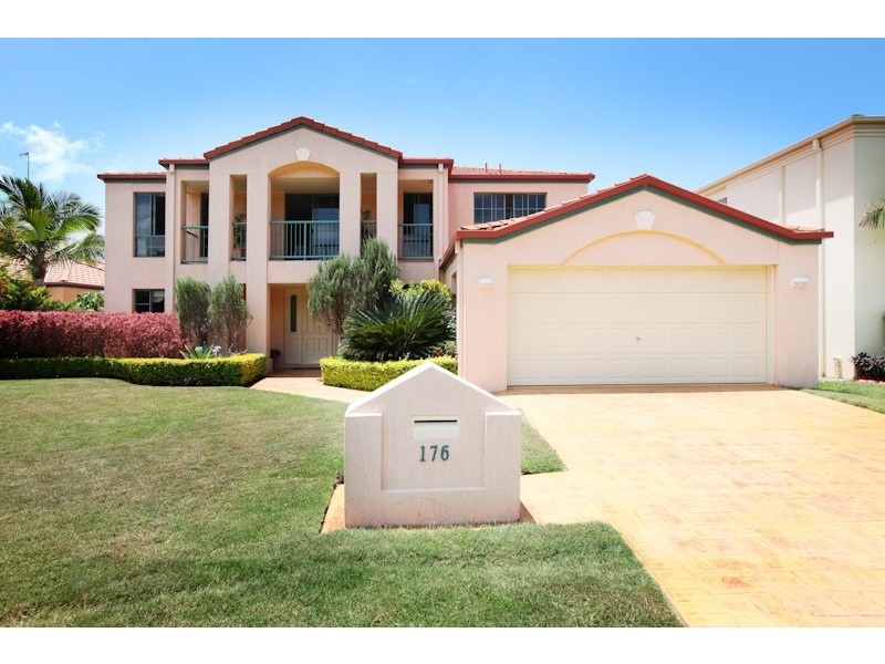176 Dunlin Drive, Burleigh Waters QLD 4220