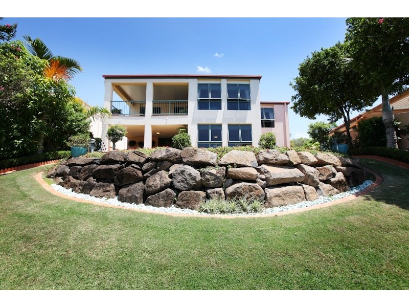 176 Dunlin Drive, Burleigh Waters QLD 4220