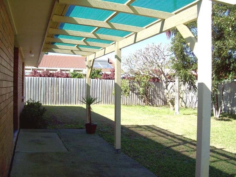 4 Anthony Drive, Burleigh Waters QLD 4220