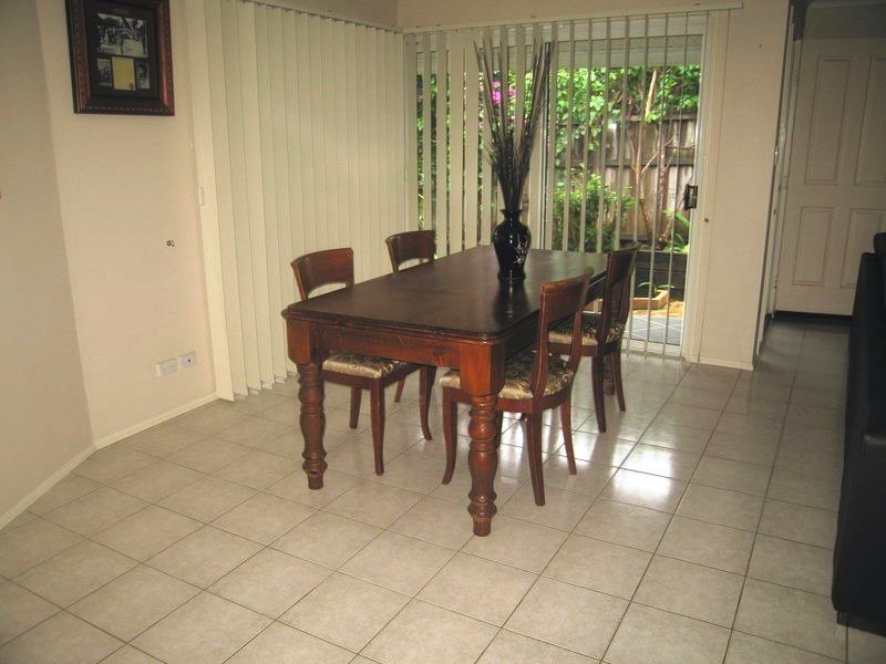 38 Beaconsfield Drive, Burleigh Waters QLD 4220