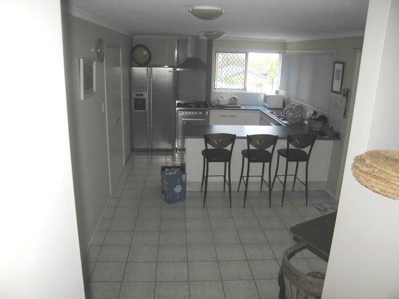 38 Beaconsfield Drive, Burleigh Waters QLD 4220