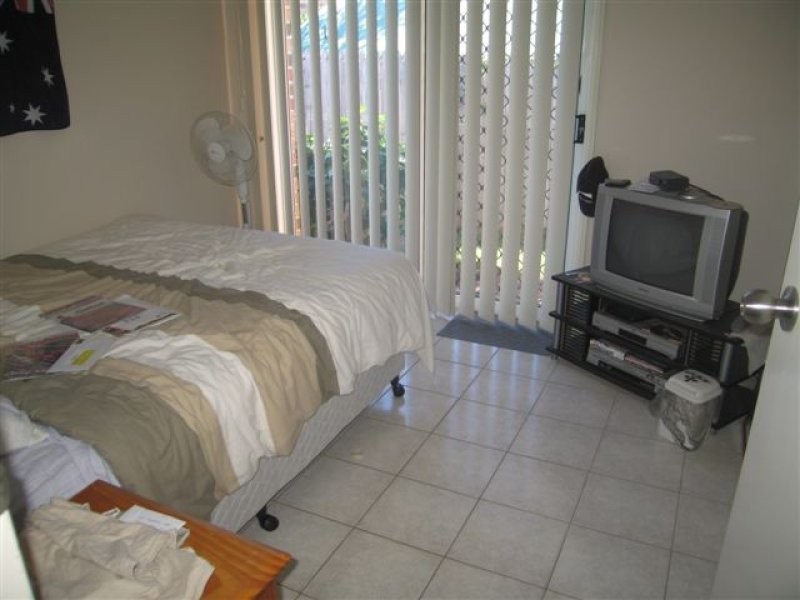 38 Beaconsfield Drive, Burleigh Waters QLD 4220