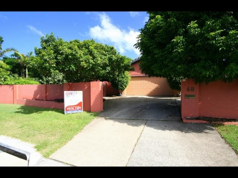 48 Auk Avenue, Burleigh Waters QLD 4220
