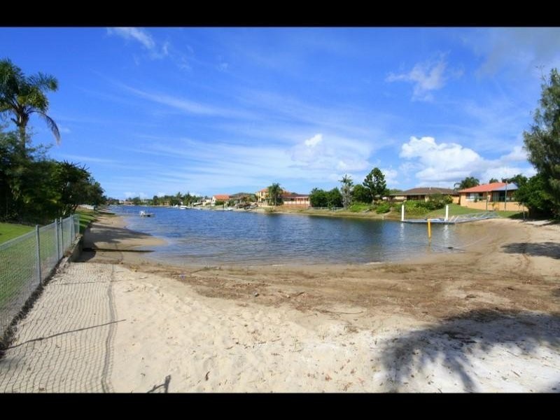 1 Cadence Avenue, Mermaid Waters QLD 4218