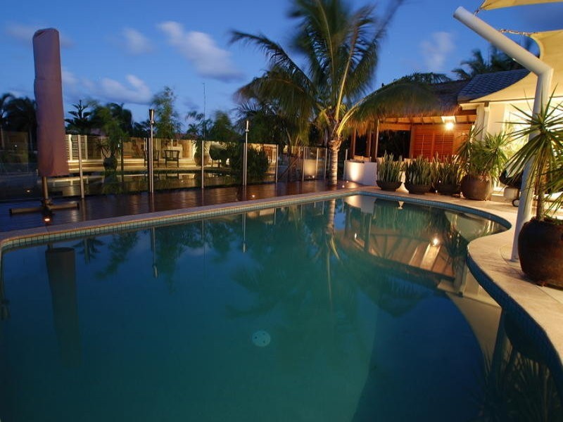 3 Drayton Terrace, Mermaid Waters QLD 4218