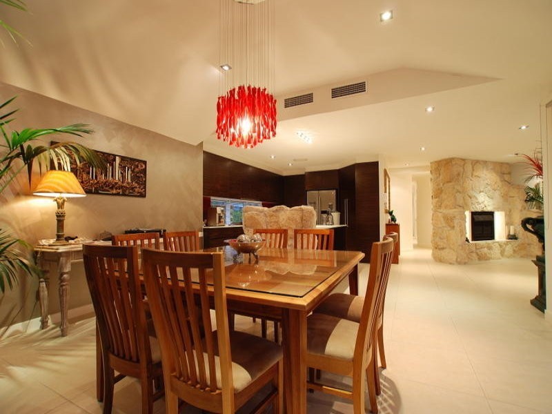 3 Drayton Terrace, Mermaid Waters QLD 4218