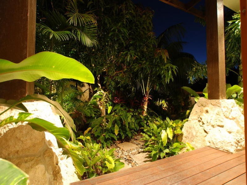 3 Drayton Terrace, Mermaid Waters QLD 4218