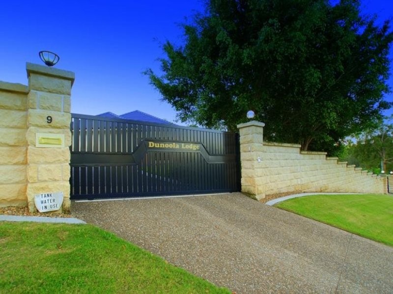 9 Glenrowan Drive, Tallai QLD 4213