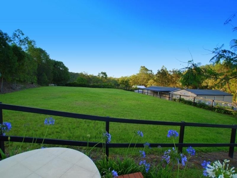 9 Glenrowan Drive, Tallai QLD 4213