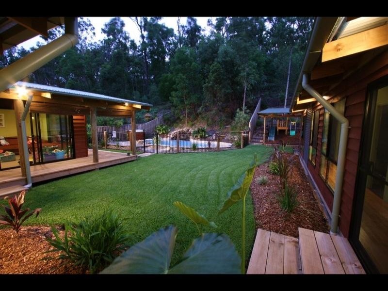 16 Grove Creek Close, Reedy Creek QLD 4227