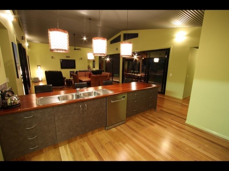 16 Grove Creek Close, Reedy Creek QLD 4227