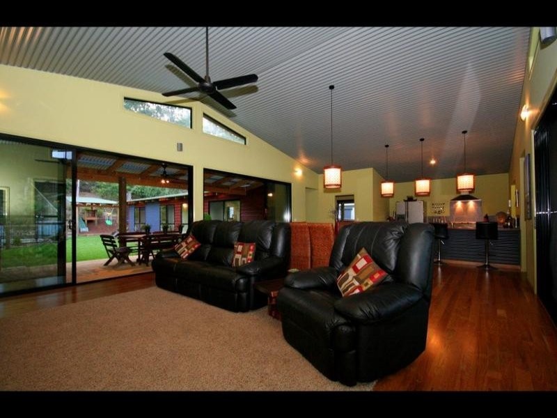 16 Grove Creek Close, Reedy Creek QLD 4227