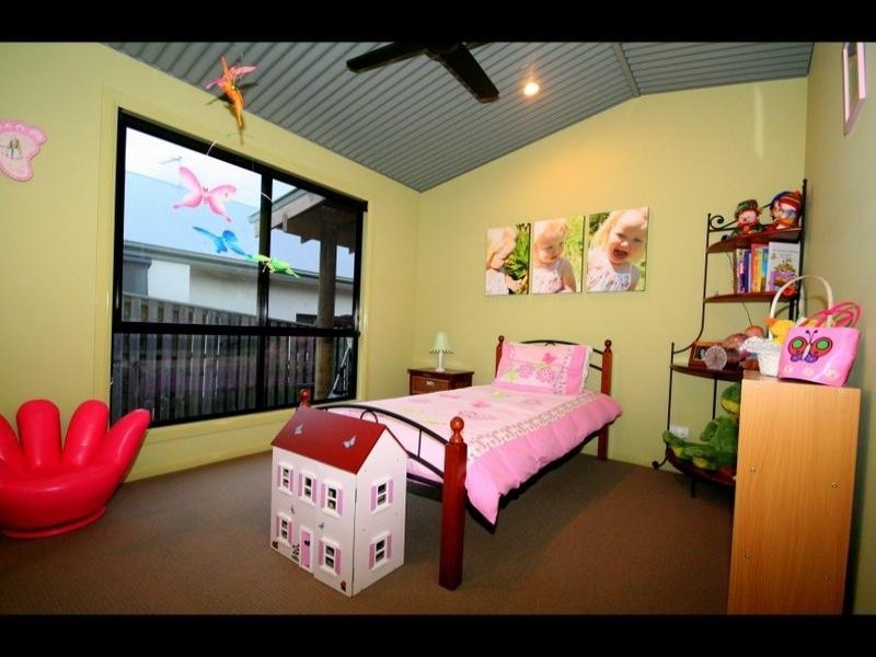 16 Grove Creek Close, Reedy Creek QLD 4227