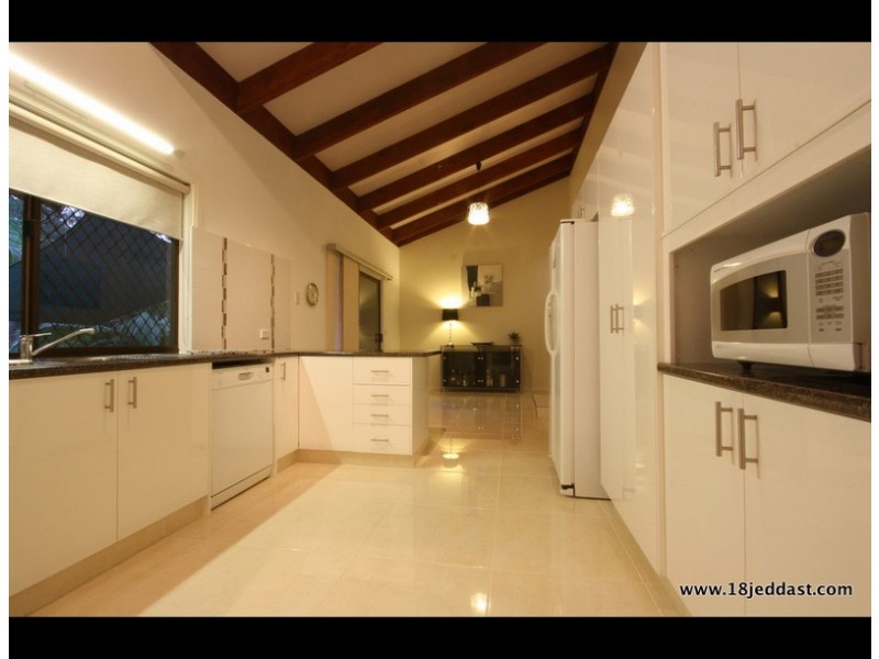 18 Jedda Street, Tallebudgera QLD 4228