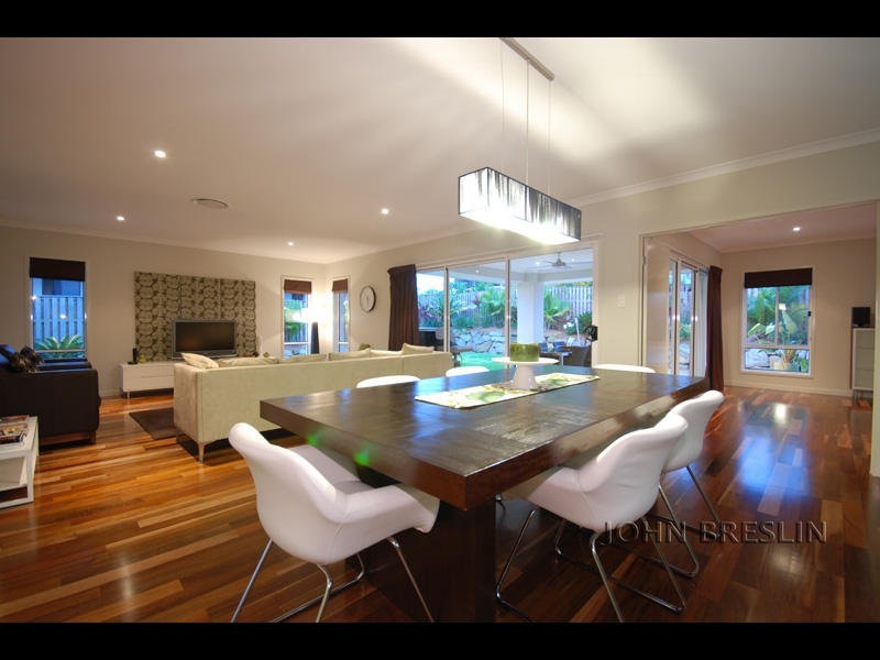 74 Observatory Drive, Reedy Creek QLD 4227
