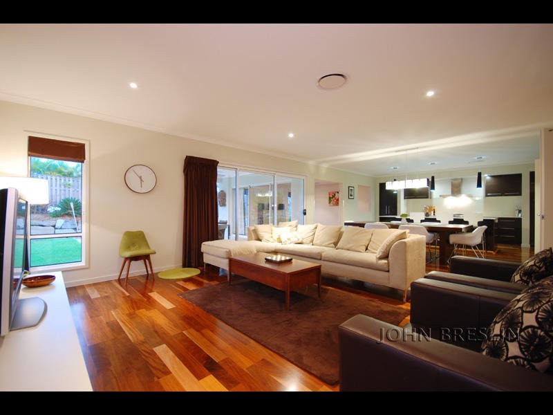 74 Observatory Drive, Reedy Creek QLD 4227