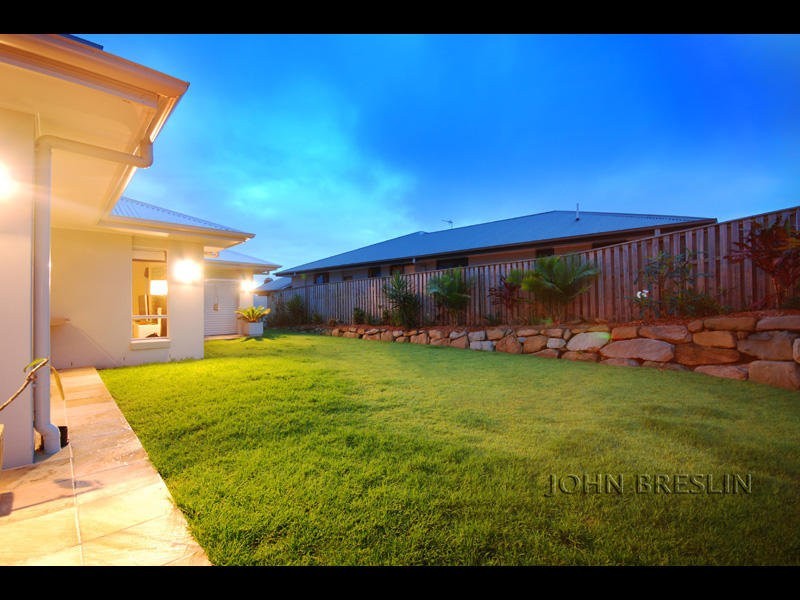 74 Observatory Drive, Reedy Creek QLD 4227