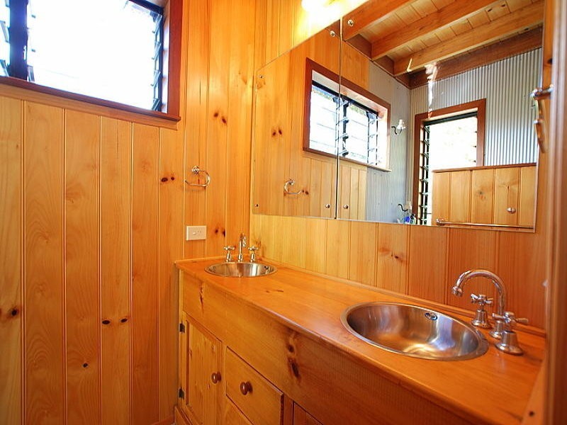 335 Petsch Creek Road, Tallebudgera Valley QLD 4228