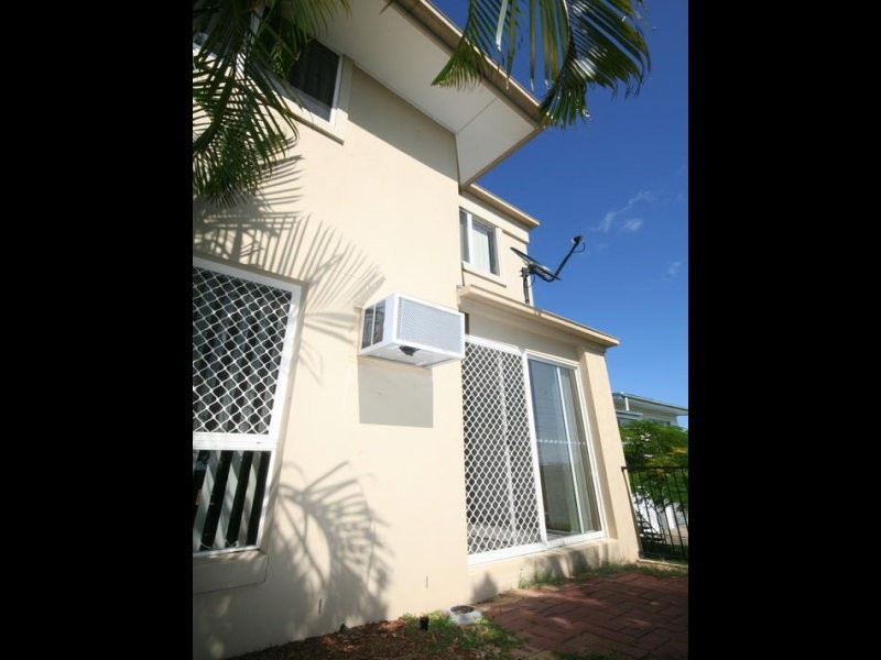 4/206 Queen Street, Southport QLD 4215