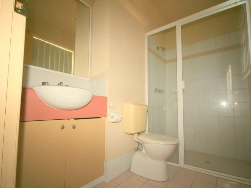 4/206 Queen Street, Southport QLD 4215