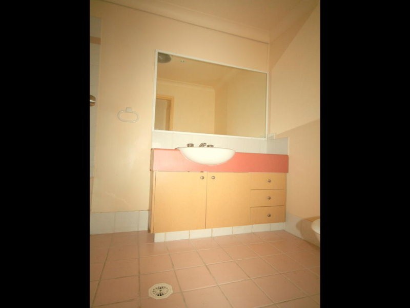 4/206 Queen Street, Southport QLD 4215