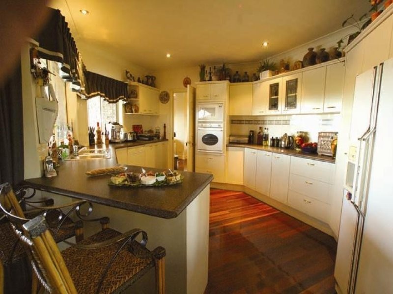 76 Skyline Terrace, Burleigh Heads QLD 4220