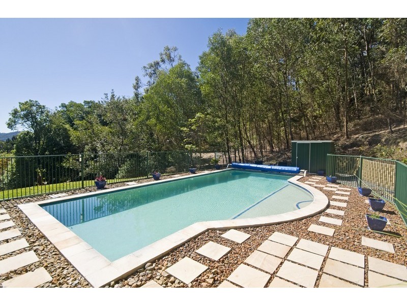 128 Valley Drive, Tallebudgera QLD 4228