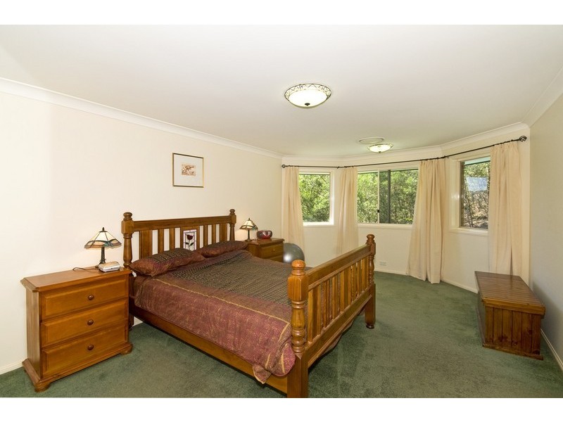 128 Valley Drive, Tallebudgera QLD 4228
