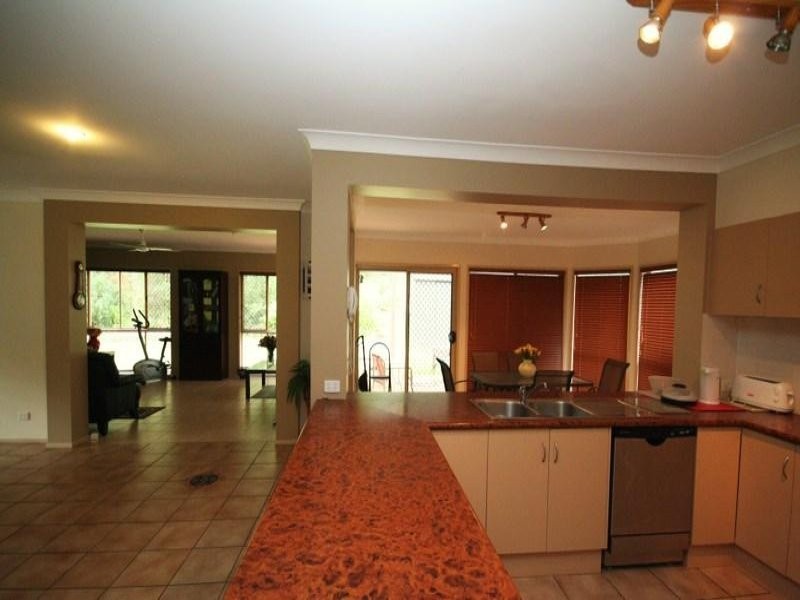 132 Valley Drive, Tallebudgera QLD 4228